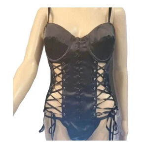 Black Double Peekaboo Corset with Garter Clips and PantyLace Up high end fashion